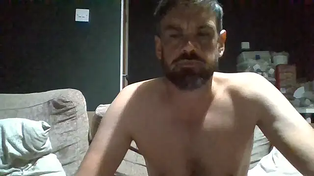 tall_dark_handsome webcam