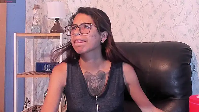 Emily_Lopera webcam