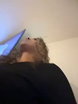 collins_megan96 webcam