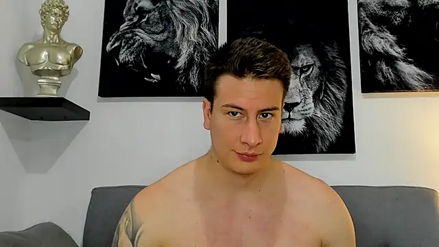 AlexHarrington webcam
