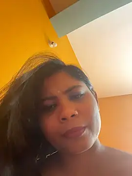 RedQQueen webcam