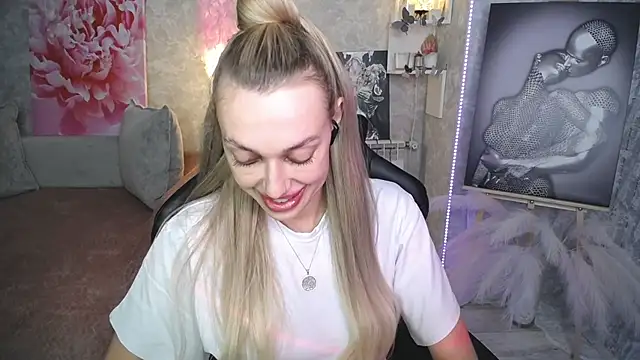 NickyAdamidi webcam