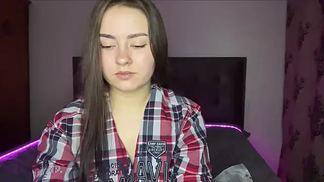SelenaBrook webcam