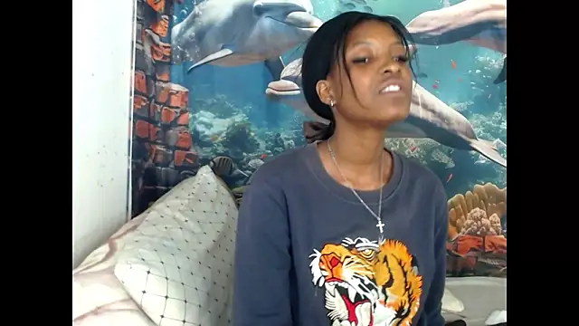 AfricanBarbiee69 webcam