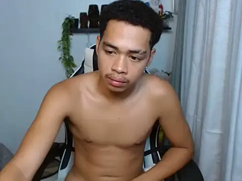 curlyasian_njxx webcam