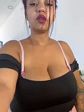 Sara-77 🎐 adult webcam chat