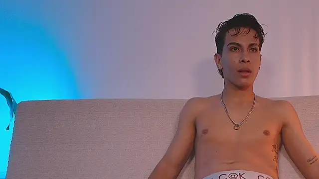 Ryaan_Stone webcam