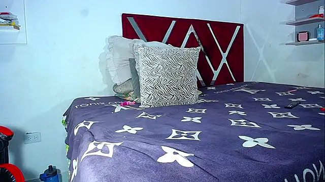 DanisaBrown webcam