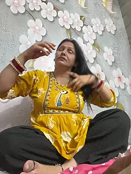 anshika_arya (F milf) - Hyyy Guys