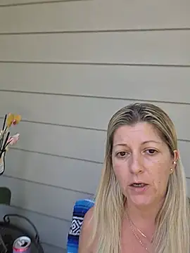 NikkiBlisss webcam