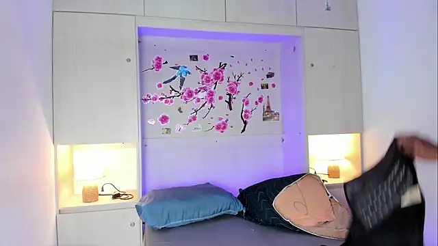 TaylorBloom webcam