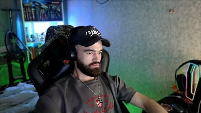 _Serious_Man webcam