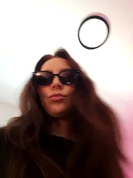 LilyOrion webcam