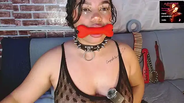 emma_bdsm_ webcam