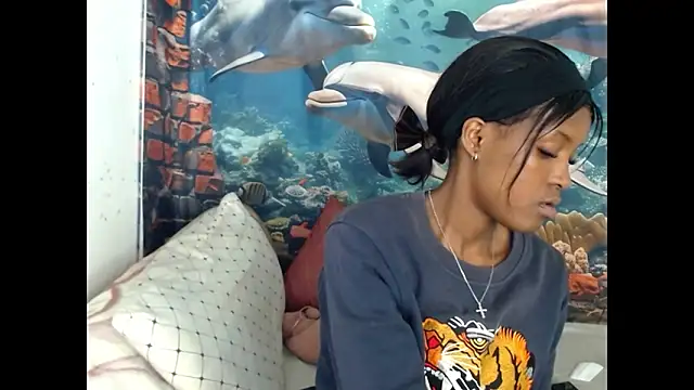 AfricanBarbiee69 webcam