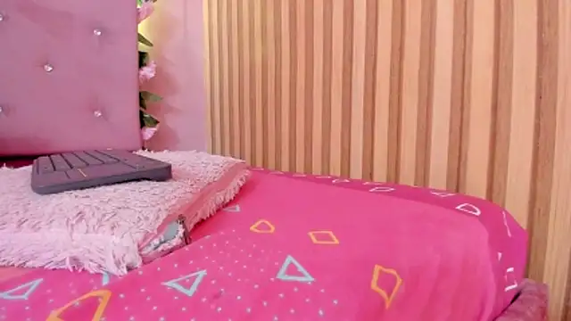 lovely__kiss__ webcam
