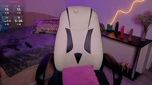 DeeDiamond webcam