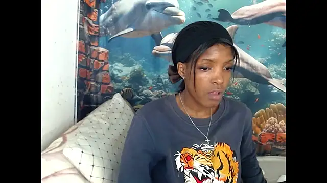 AfricanBarbiee69 webcam