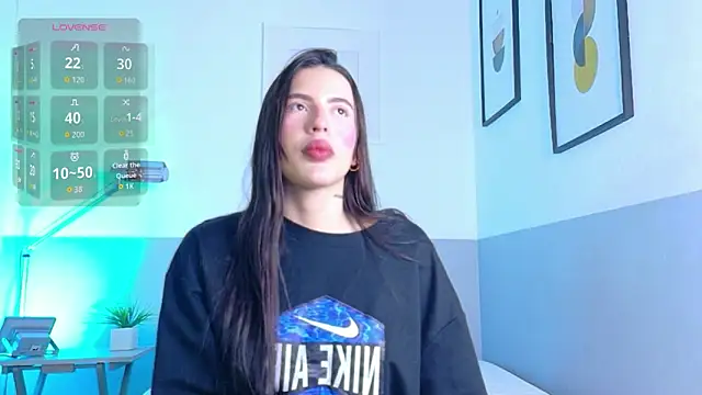 youngmommyy live cam on StripChat