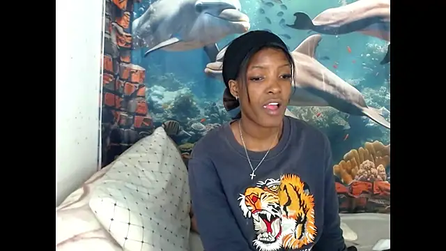 AfricanBarbiee69 webcam