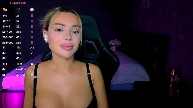 Ayla__Demir webcam