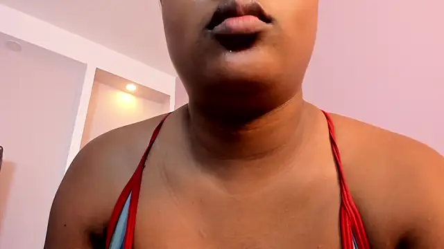 Adelehottman webcam