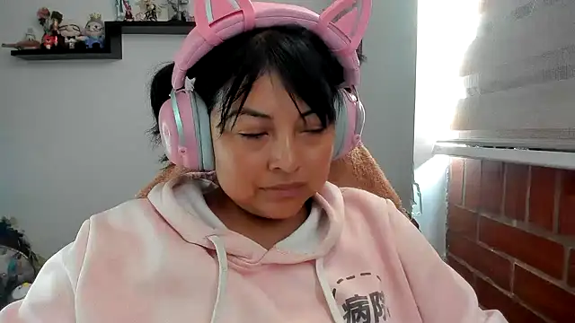 shaddycute_ (F milf) - Make my clitoris vibrate with the Lush