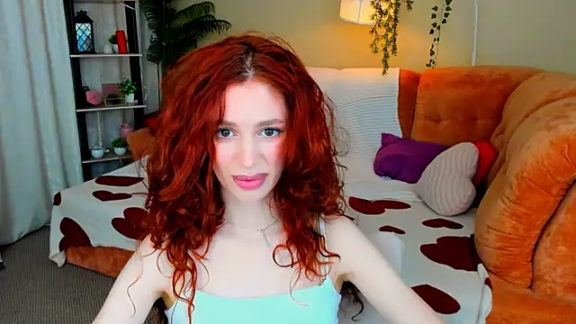 ChristinaConteeree webcam