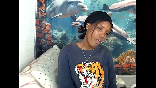 AfricanBarbiee69 webcam