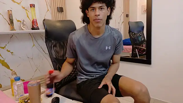 zayn_fox32 (M twink) - cum public