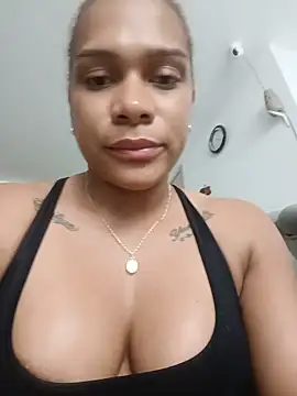 KarinRoss webcam