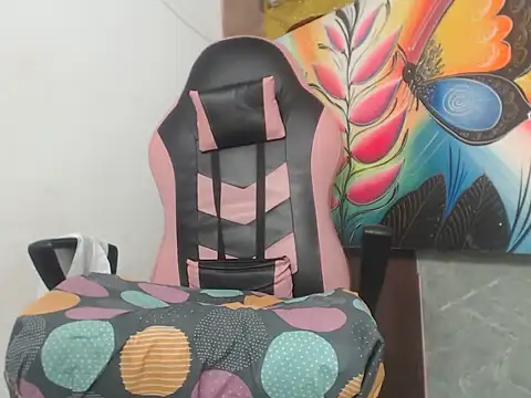 Estebanbigcock23 webcam