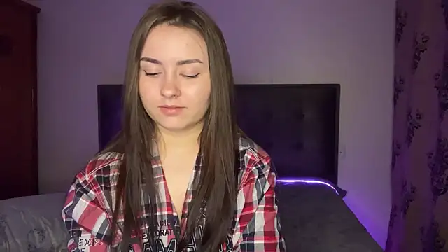 SelenaBrook webcam