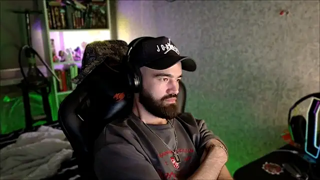 _Serious_Man webcam