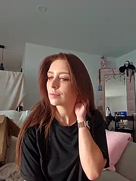 LilyOrion webcam
