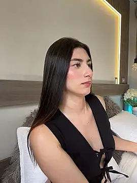 evelyn_hills