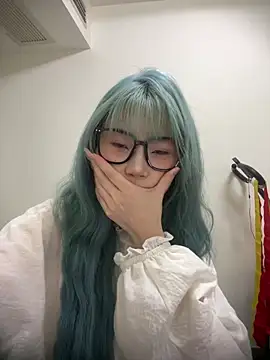 Rocket-Girl live cam on StripChat