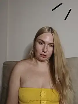 KisaVixen live cam on StripChat