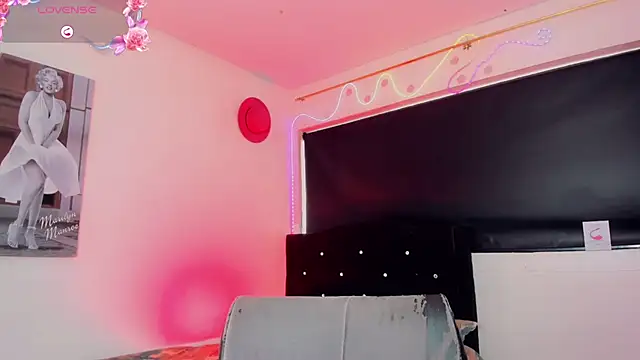 Kendall_hornyy webcam