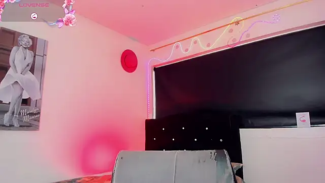 Kendall_hornyy webcam