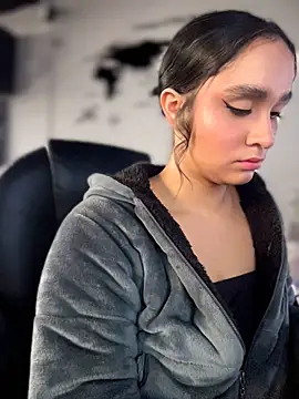 Isabella-Teen webcam