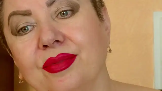 LadyPosh live cam on StripChat