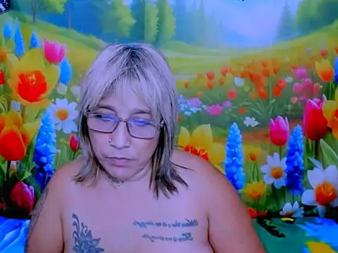 indianroxy webcam