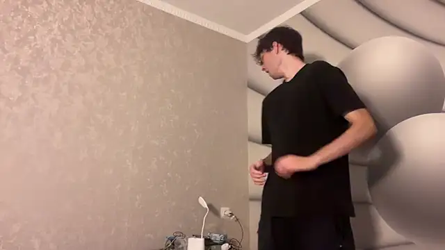 tomasdickpick live cam on StripChat