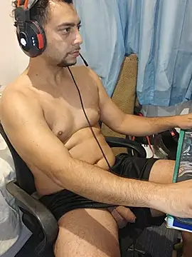 lzinrj live cam on StripChat