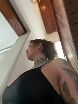 yandracelisofficial webcam