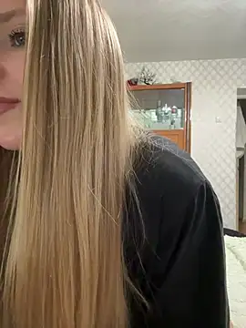 adel_secret webcam