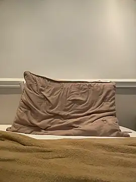 amooraaamoon webcam