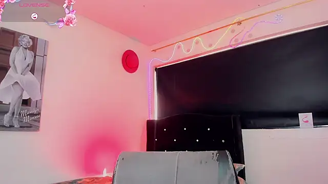 Kendall_hornyy webcam