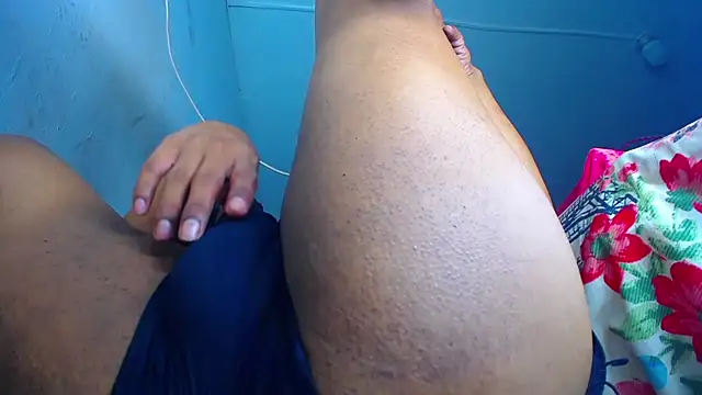 Ts_veryhot webcam